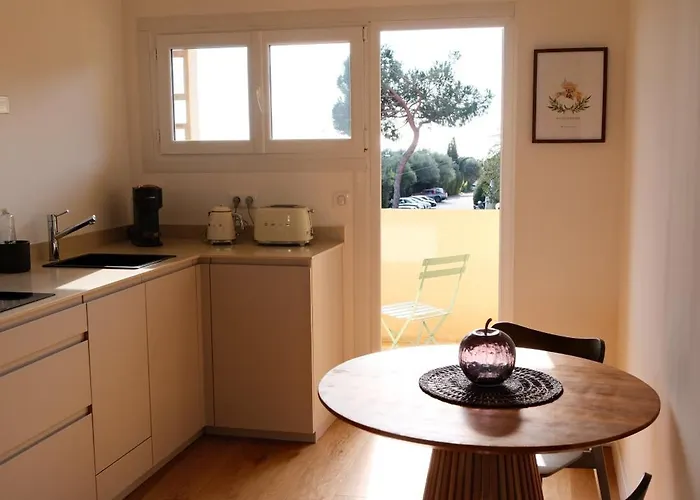 Magnifique T3 De 85m2 De Standing Vue Trottel Appartement *